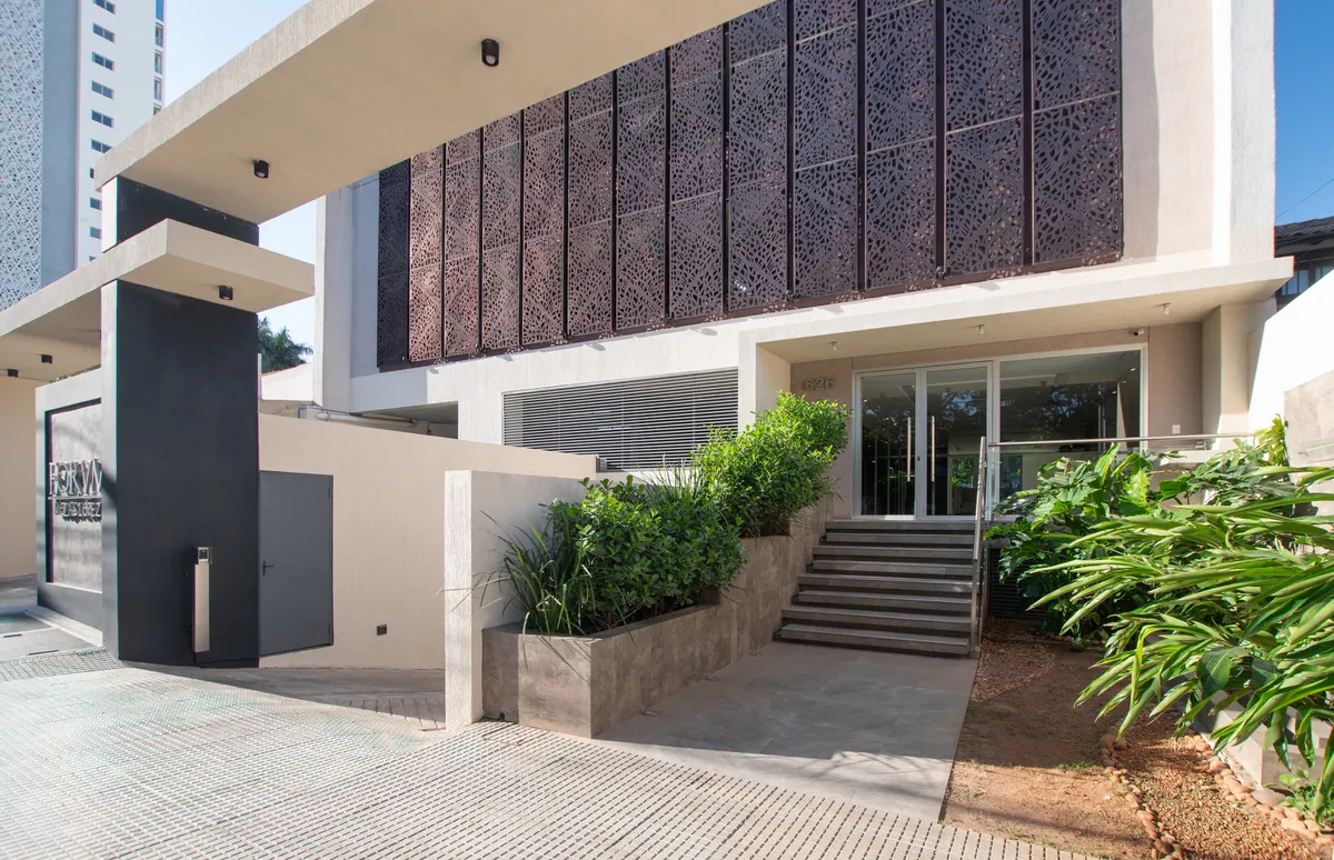 La entrada del edificio Forvm Molas López